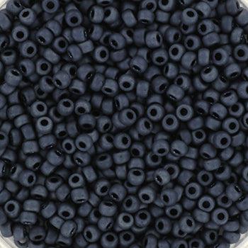 Miyuki Seed Beads Glasperler. Black, Opaque Matte Gunmetal. - Creody